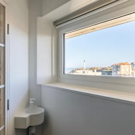 Duplex Panoramique Avec Vue Sur L'ocean Et Jaccuzi Биарриц