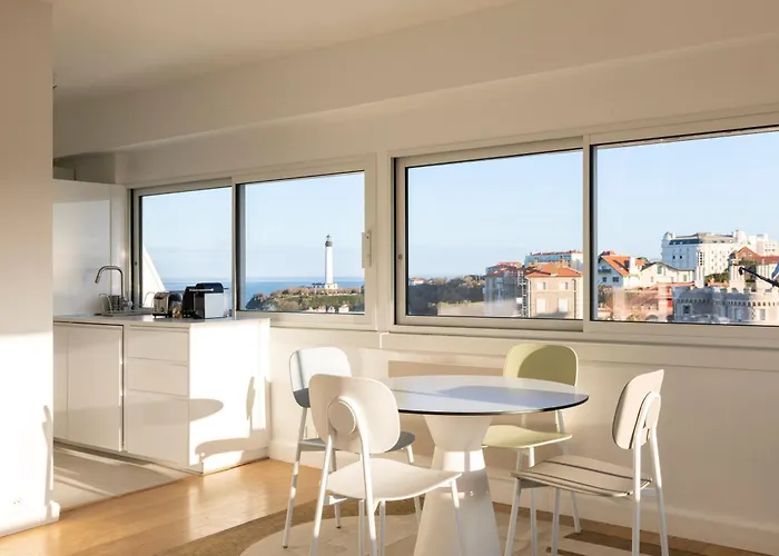 Duplex Panoramique Avec Vue Sur L'océan Et Jaccuzi *